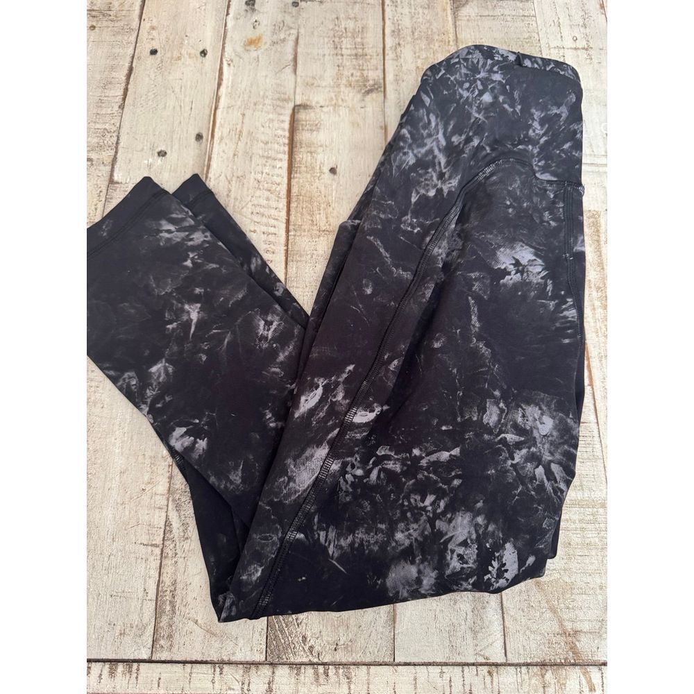 Women's Lululemon cropped leggings